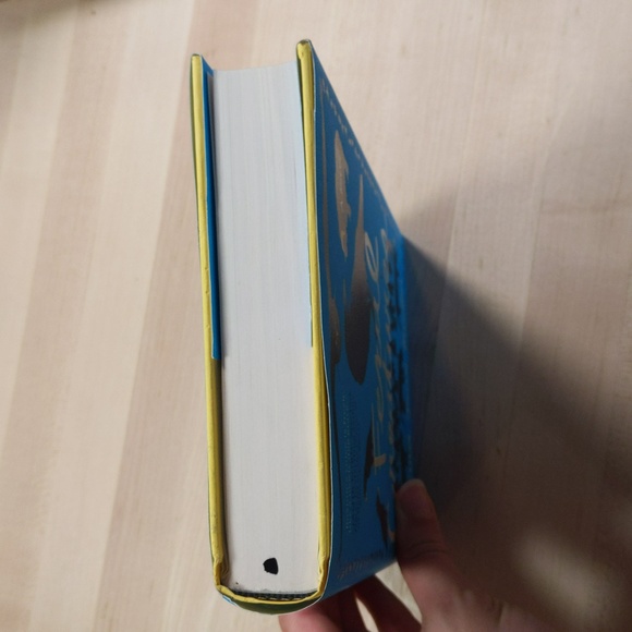 NEW Feral Creatures hardcover by Kira Jane Buxton - Picture 2 of 7